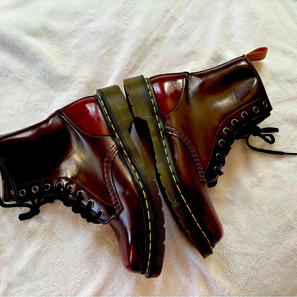 Dr. Martens - Picture 3 of 5